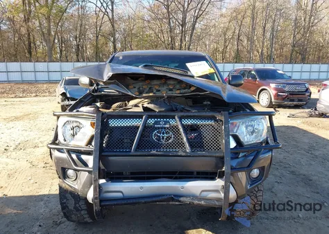 2015 Toyota Tacoma Prerunner V6 из США, поврежденный, VIN 5TFJU4GN1FX073380